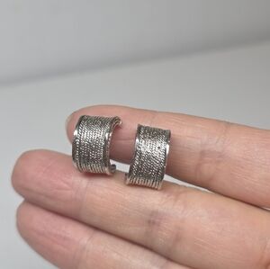 Elegant Silver toned Chunky Hoop huggie clip on screw back Earrings